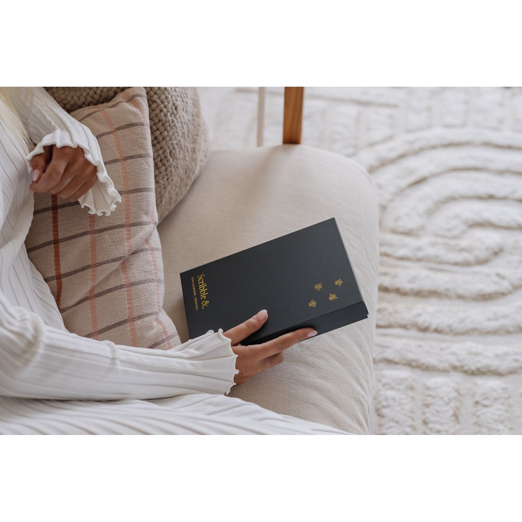 Beige 2025 Diary - Day a Page A5 - Scribble & Dot