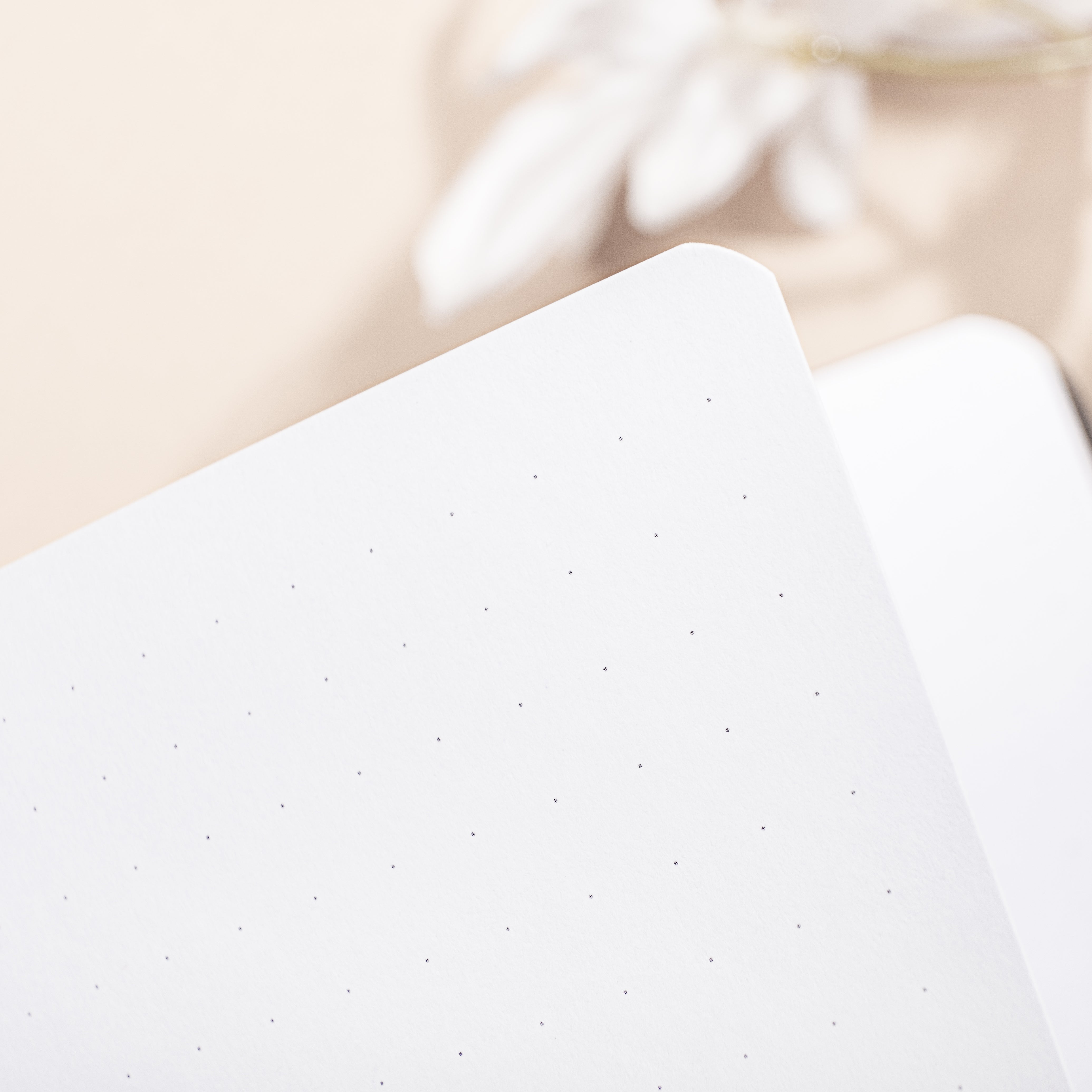 GOLD BEE - A5 - Scribble & Dot Dotted Journal